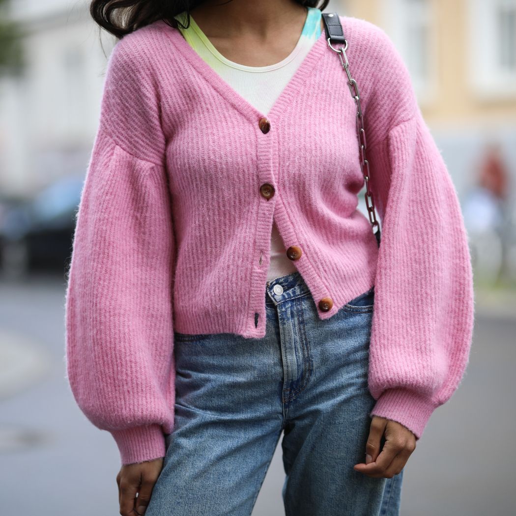 Sklep internetowy HalfPrice wyprzedaje markowe swetry za grosze. Jest nawet 60 proc. taniej